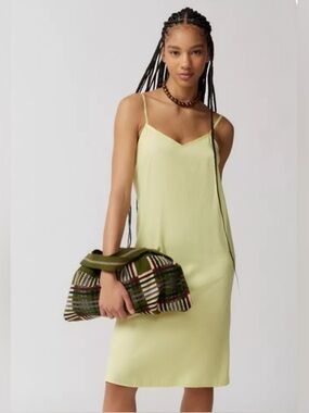 Urban Outfitters Butter Yellow Sleeveless V-Neck Midi Slip Dress Size Small